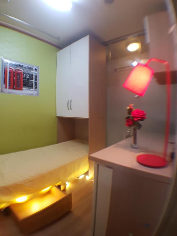 Female Only - Coco Stay Jongno Hyehwa Station Seoul Exterior photo